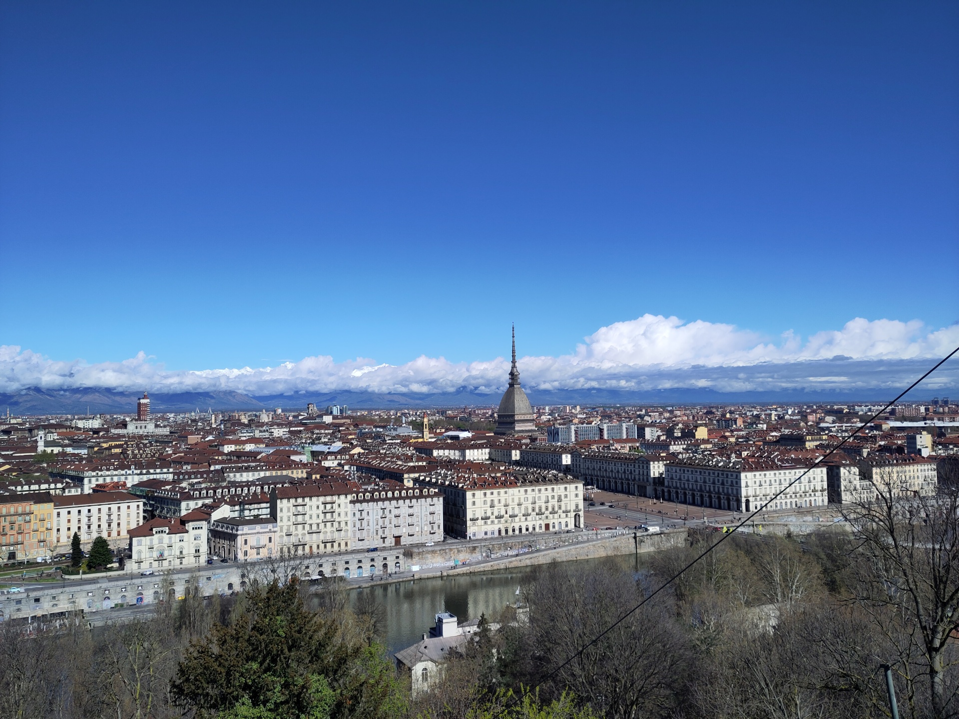 A view of sunny Torino, with the Mole Antonelliana protruding.