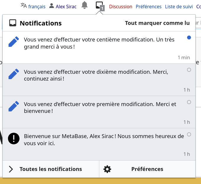 Capture d'écran de mes notifications sur un wiki. Il y a une heure, le message de bienvenue. Il y a une heure, bravo pour ma première modification. Il y a une heure, bravo pour ma dixième modification. Il y a une minute, bravo pour ma centième modification.